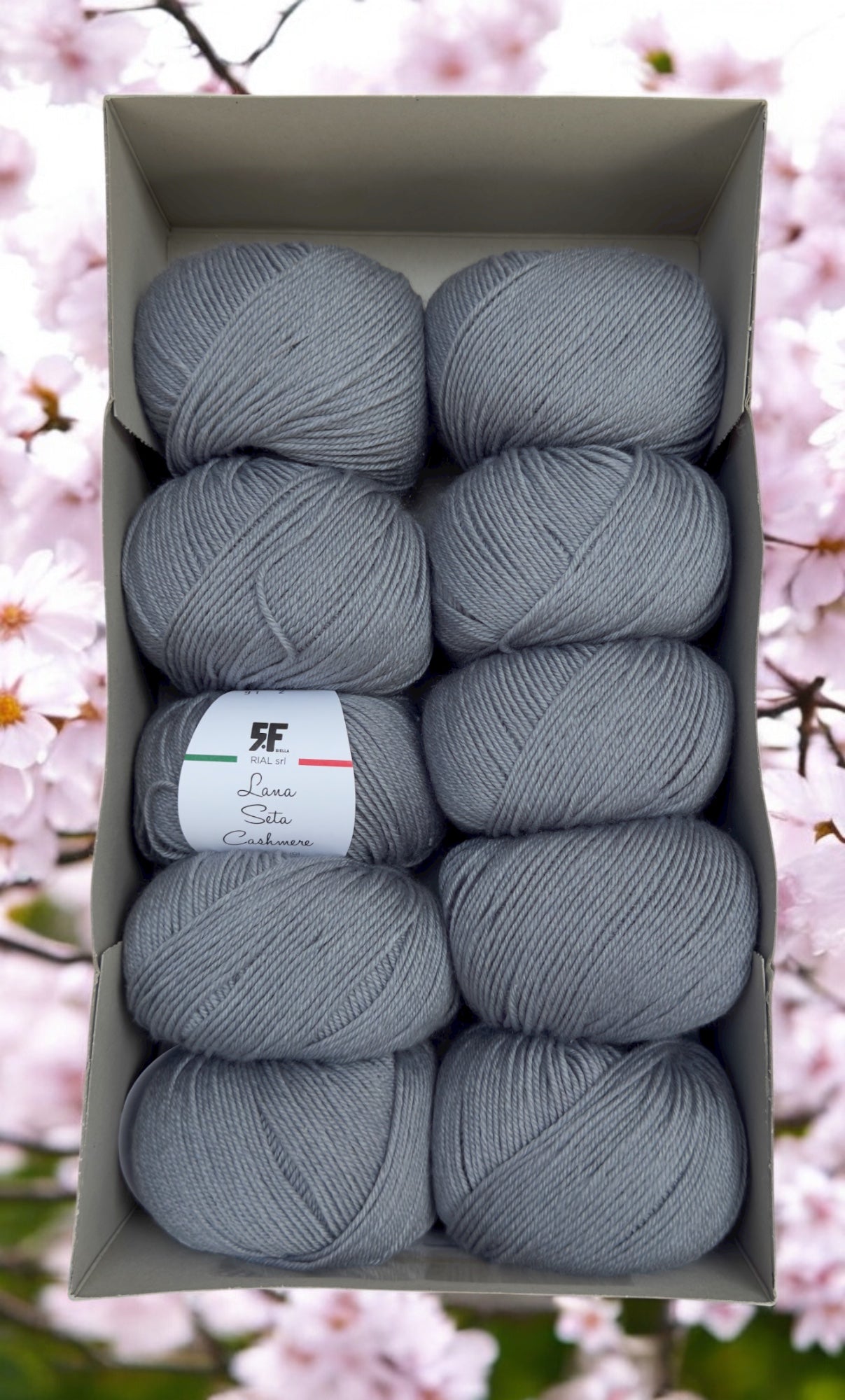 Kaschmir / Cashmere 20% / Seide 20% / extrafeiner Merino 60% / Italien / 10-Knäuel