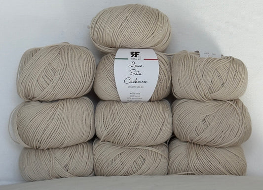 Kaschmir / Cashmere 20% / Seide 20% / extrafeiner Merino 60% / Italien / 10-Knäuel (Kopie)